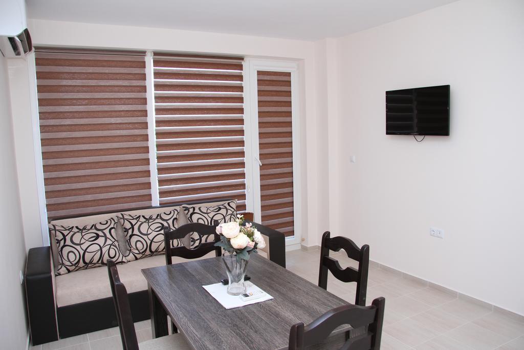 Capuccino Guest Apartments - Free Parking And Wi-Fi Sunny Beach Dış mekan fotoğraf