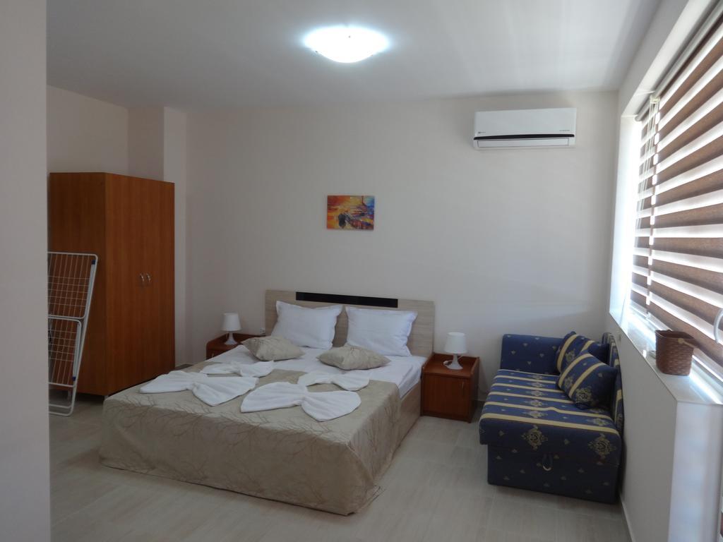 Capuccino Guest Apartments - Free Parking And Wi-Fi Sunny Beach Dış mekan fotoğraf